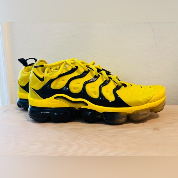 NIKE AIR VAPORMAX PLUS BUMBLEBEE -
BV6079-700 - Picture 4 of 9